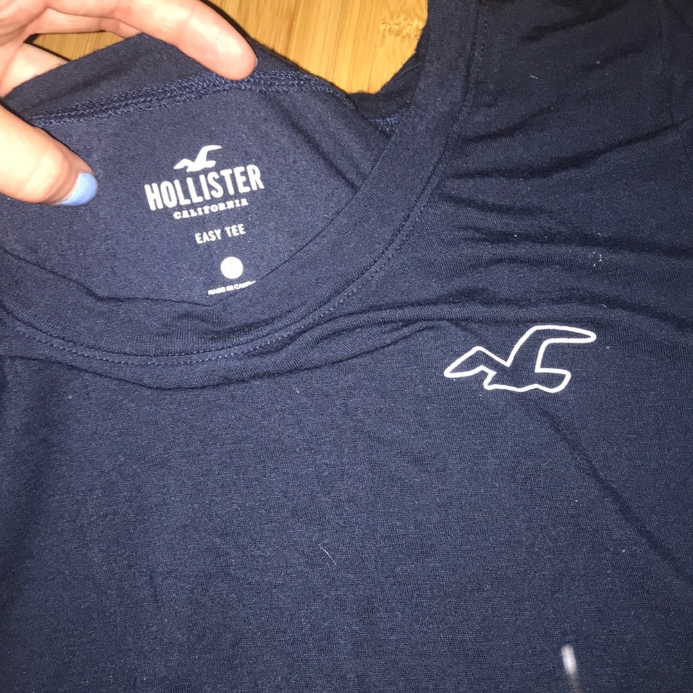 Hollister t-shirt - Picture 3 of 3